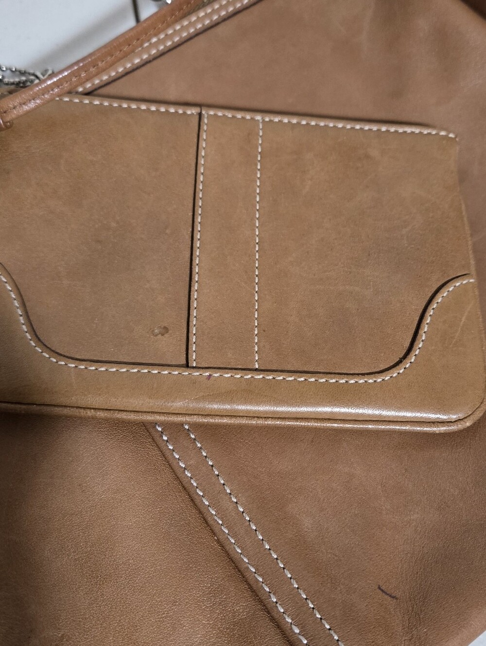 Vintage Coach Brown Smooth Soft Leather Crossbody Bag - Tan Interior - Picture 5 of 13
